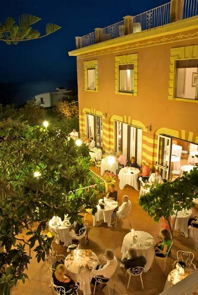 Villa Cheta Hotel & Restaurant
