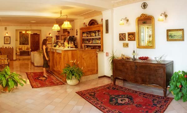Villa Cheta Hotel & Restaurant