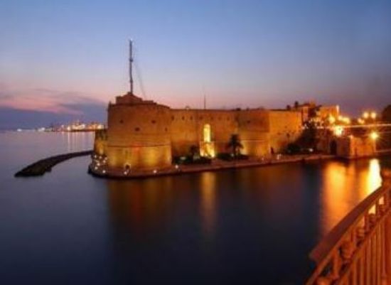 Immagine di Escursione Taranto e Manduria